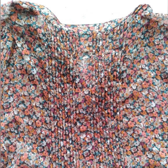 American Rag pleated sheer tunic, size L - Picture 3 of 5